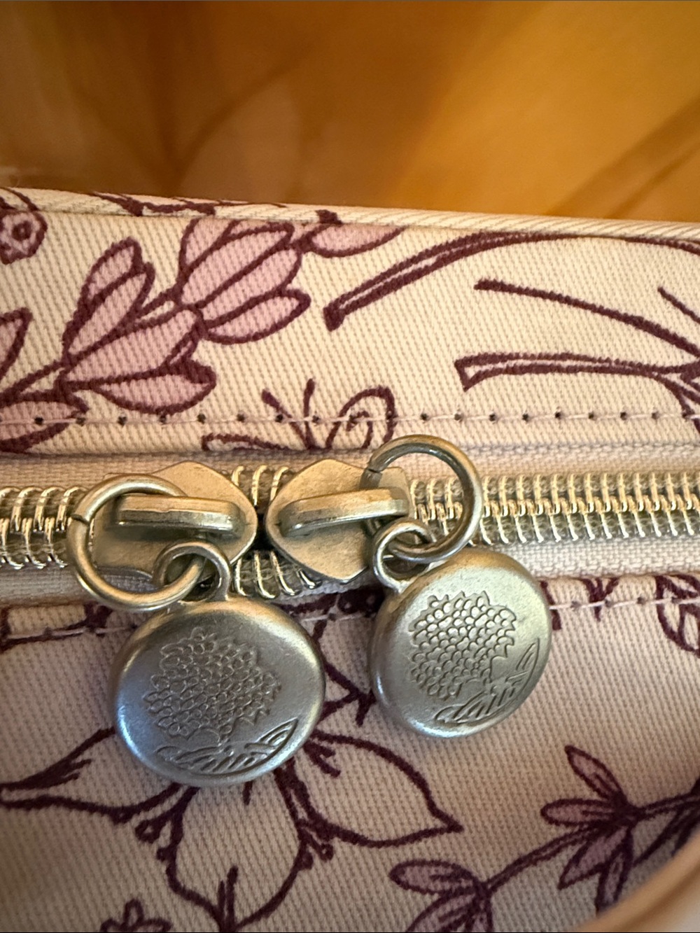Crabtree & Evelyn Toiletry bag - Picture 3 of 7